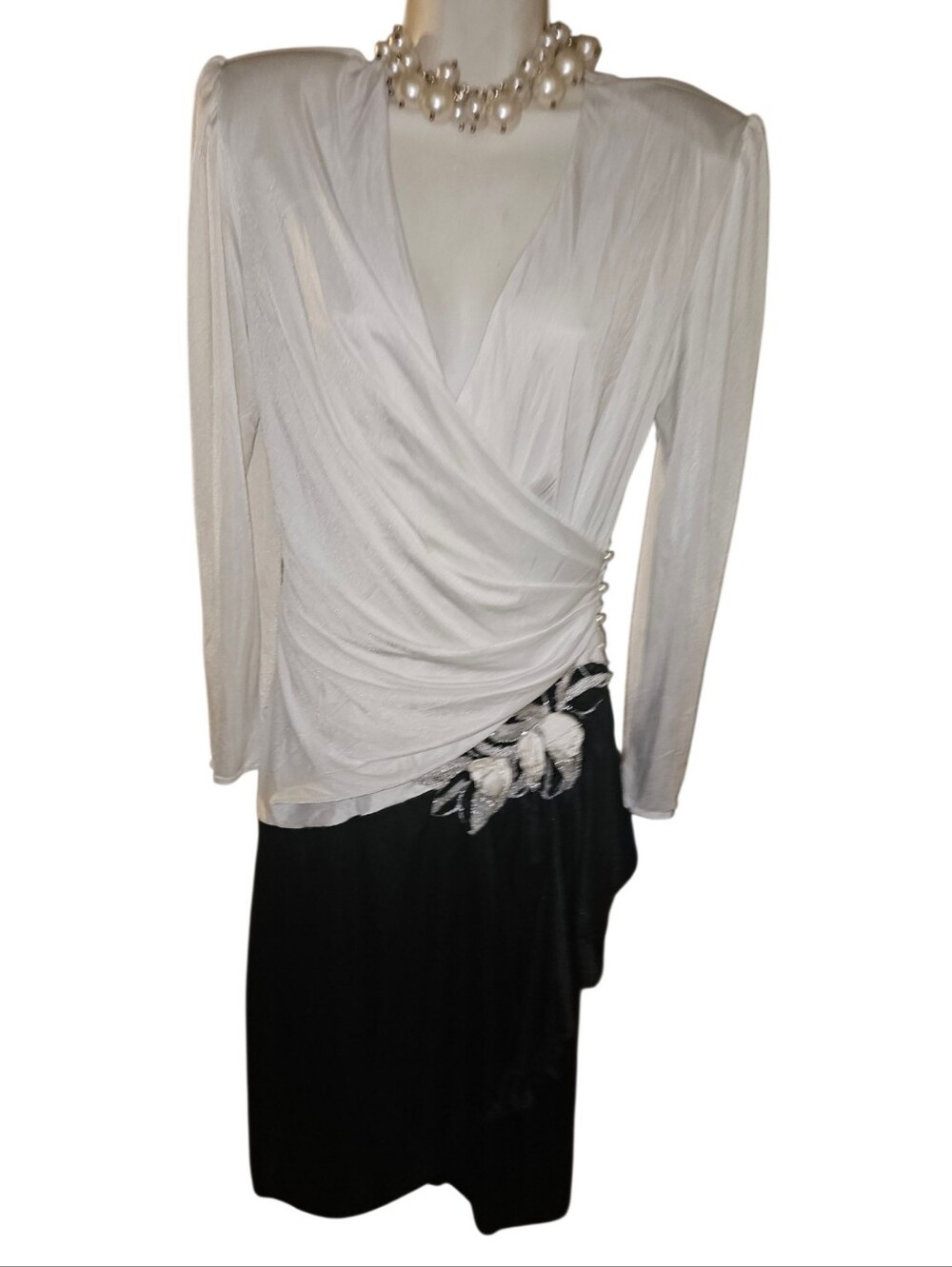 💰Vintage Abby Kent Elegant White Wrap-Style Dress with Black Skirt